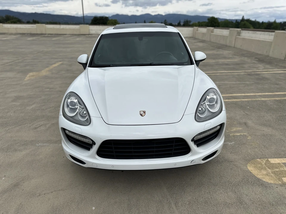 2013 Porsche 958 Cayenne Turbo - Image 13 of 31