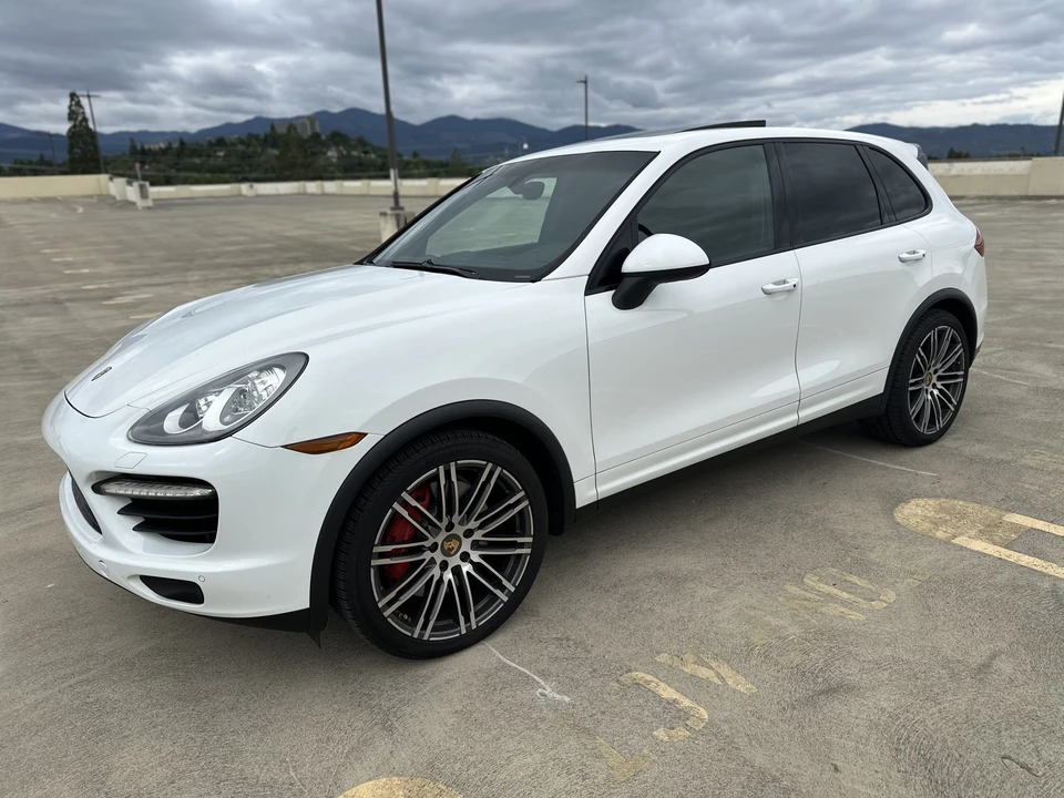 2013 Porsche 958 Cayenne Turbo - Image 5 of 31