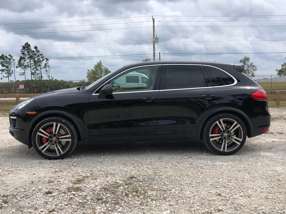 2013 Porsche 958 Cayenne Turbo - Image 14 of 31