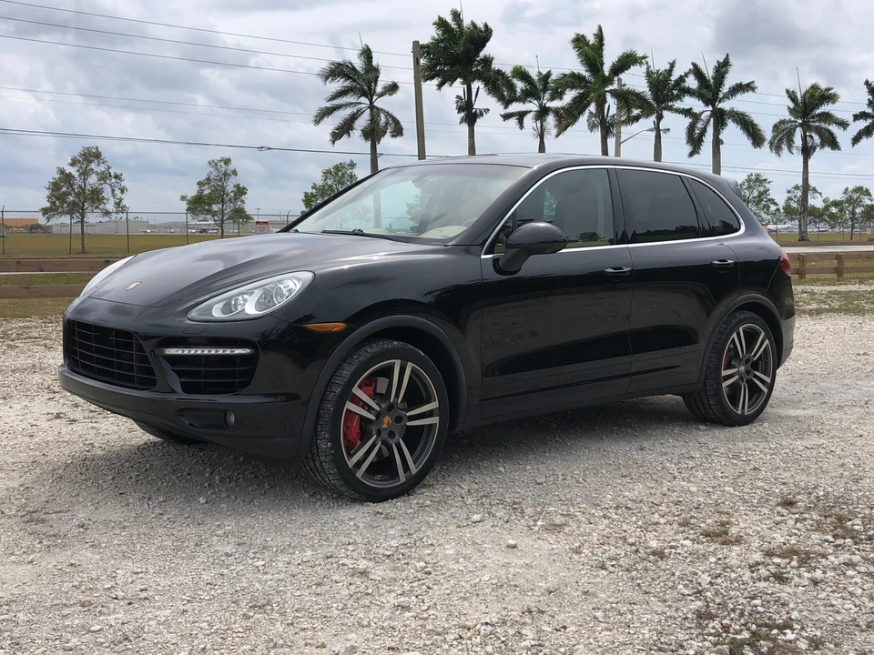 2013 Porsche 958 Cayenne Turbo - Image 12 of 31