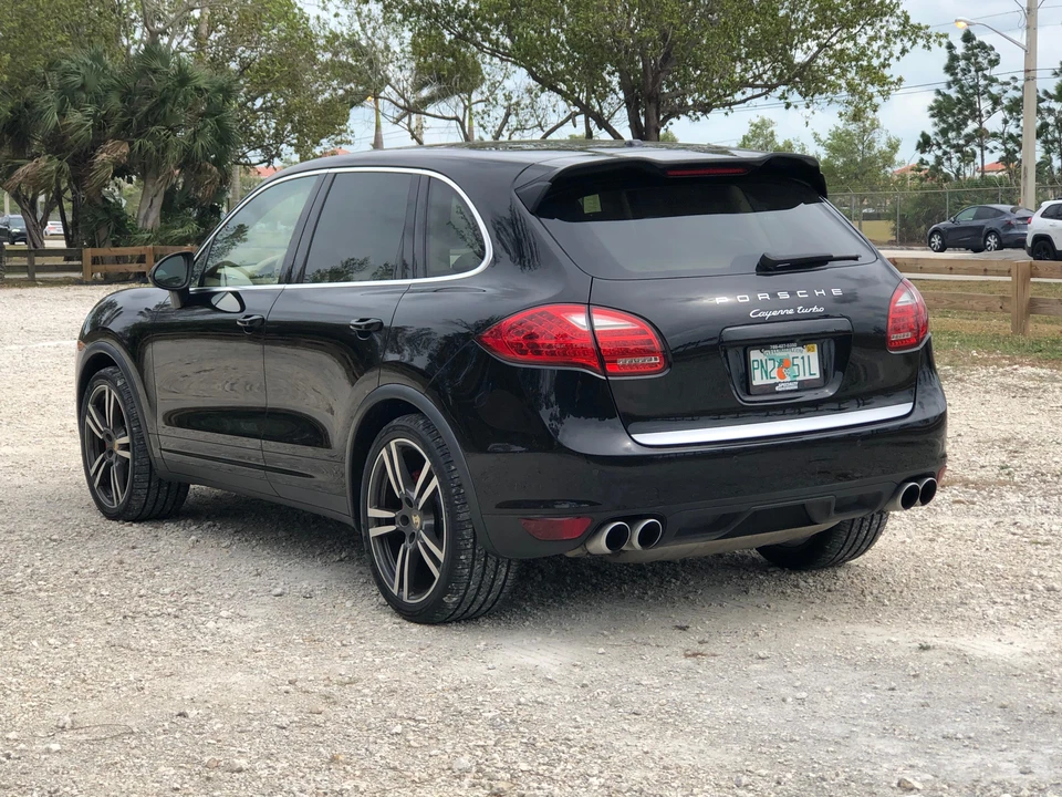 2013 Porsche 958 Cayenne Turbo - Image 17 of 31