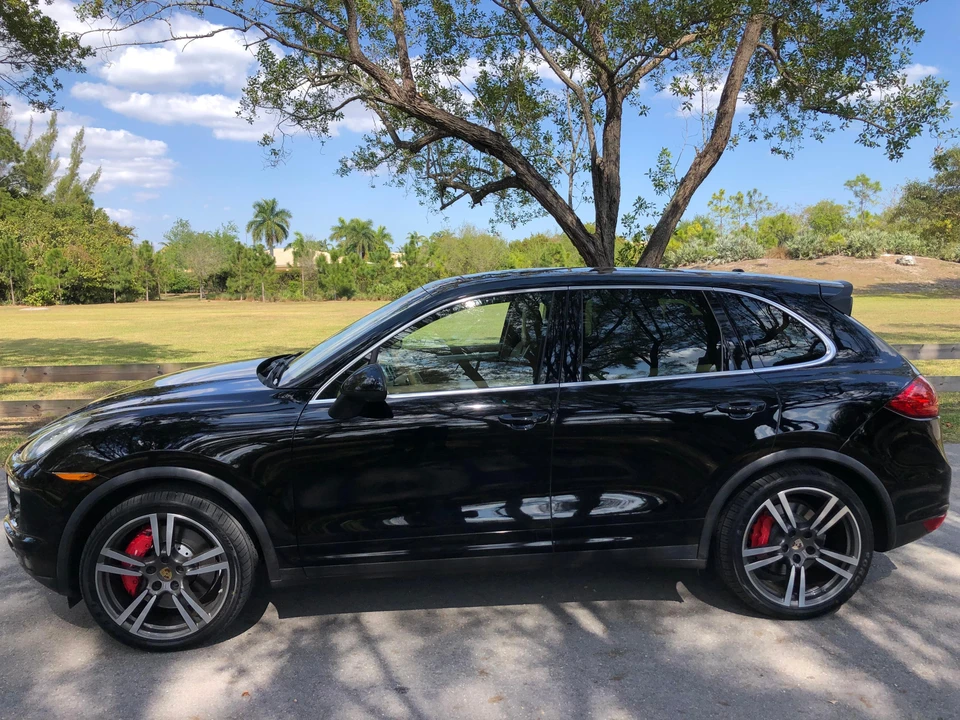 2013 Porsche 958 Cayenne Turbo - Image 13 of 31
