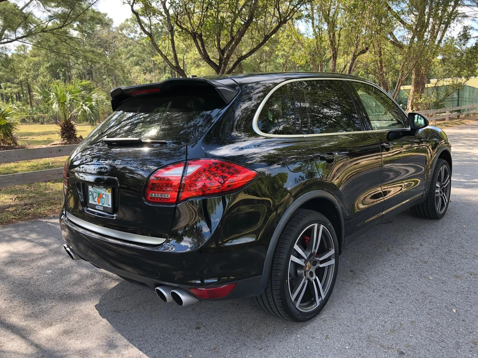 2013 Porsche 958 Cayenne Turbo - Image 24 of 31