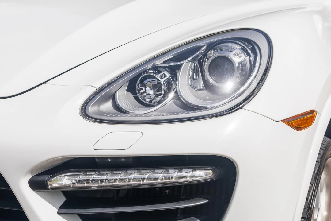 2013 Porsche 958 Cayenne Turbo - Image 9 of 31