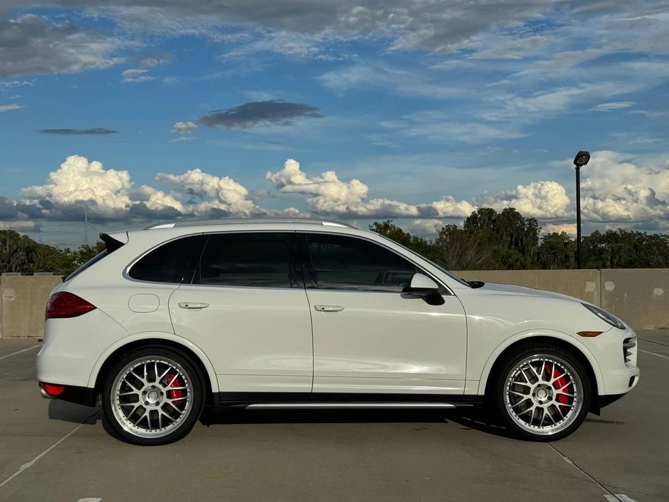 2013 Porsche 958 Cayenne Turbo - Image 15 of 31