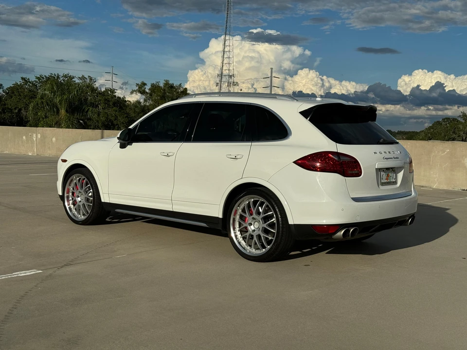 2013 Porsche 958 Cayenne Turbo - Image 11 of 31