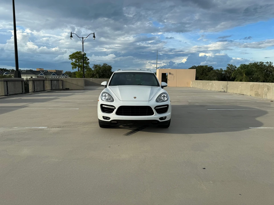 2013 Porsche 958 Cayenne Turbo - Image 6 of 31