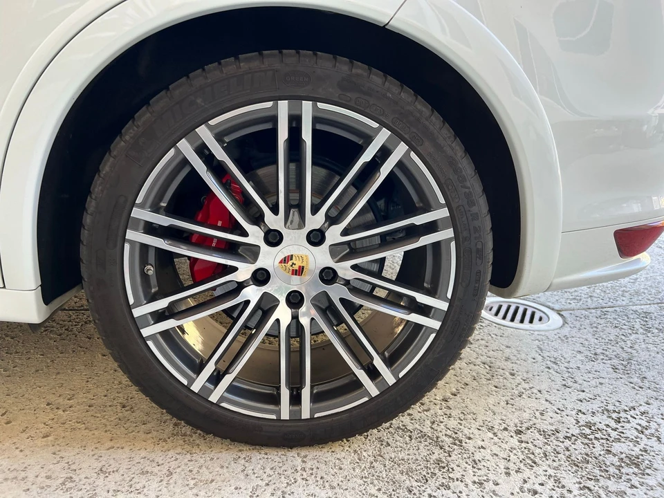2013 Porsche 958 Cayenne Turbo - Image 11 of 15
