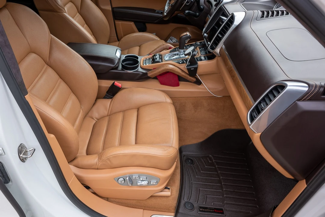 2013 Porsche 958 Cayenne Turbo - Image 11 of 31