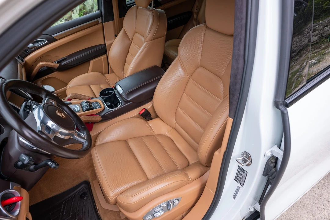 2013 Porsche 958 Cayenne Turbo - Image 13 of 31