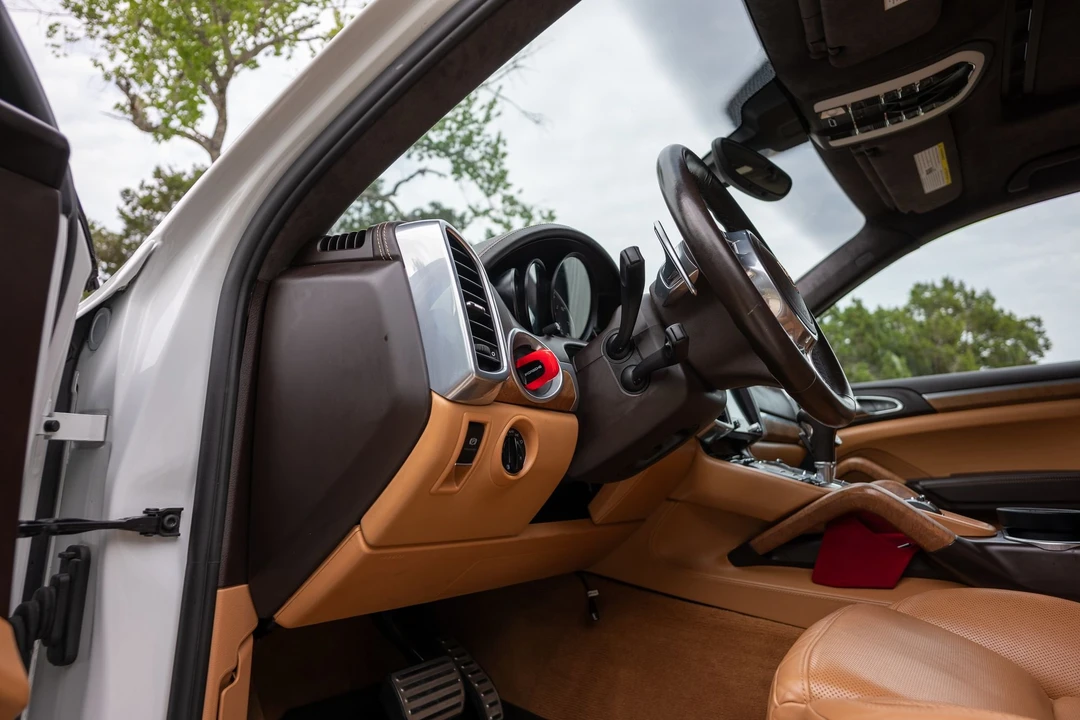 2013 Porsche 958 Cayenne Turbo - Image 19 of 31