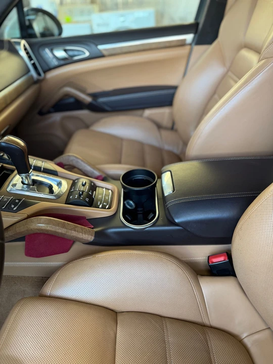 2013 Porsche 958 Cayenne Turbo - Image 26 of 31