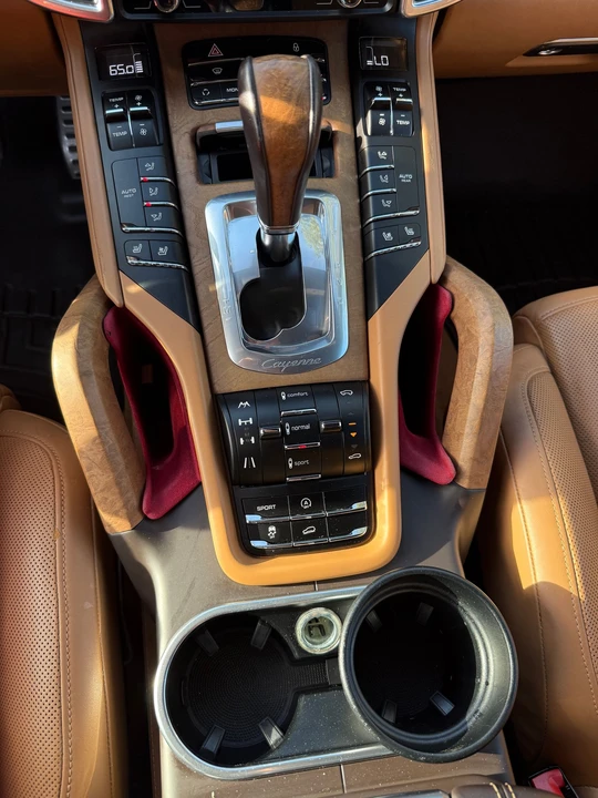 2013 Porsche 958 Cayenne Turbo - Image 10 of 31