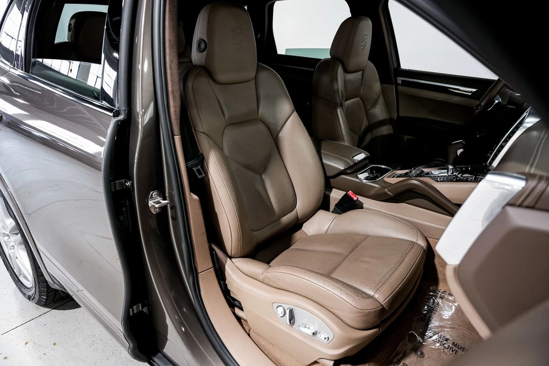 2013 Porsche 958 Cayenne Turbo - Image 27 of 31