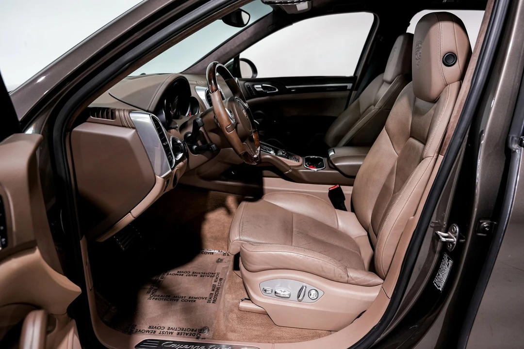 2013 Porsche Cayenne - Image 22 of 31