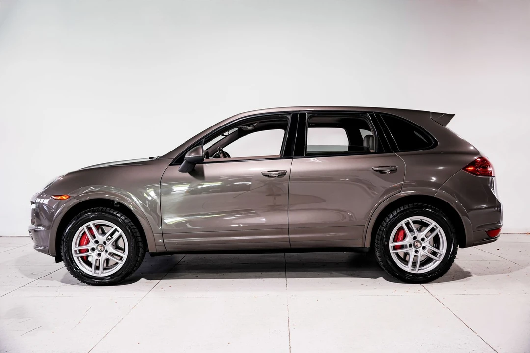 2013 Porsche 958 Cayenne Turbo - Image 7 of 31