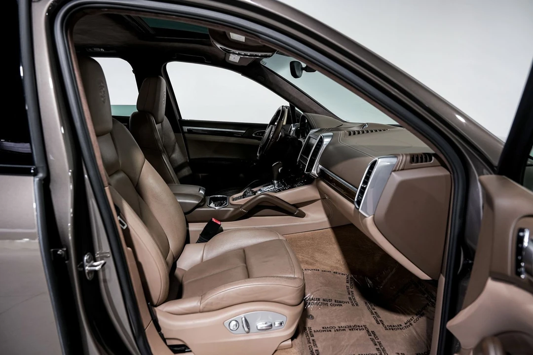 2013 Porsche 958 Cayenne Turbo - Image 28 of 31