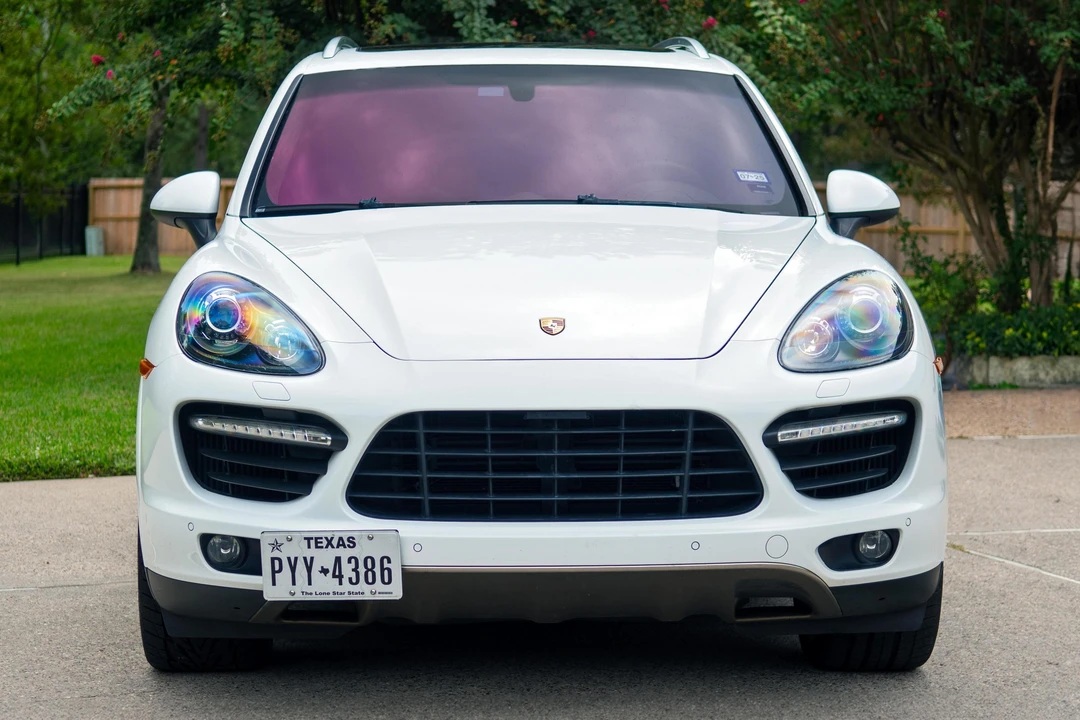 2013 Porsche 958 Cayenne Turbo - Image 2 of 31