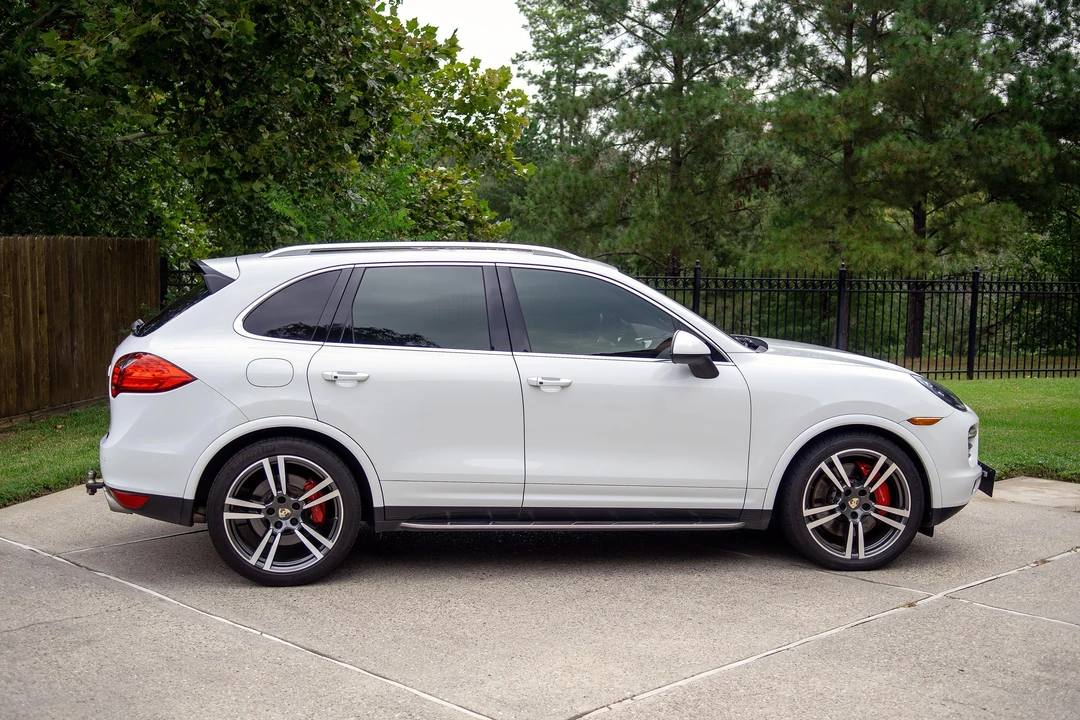 2013 Porsche 958 Cayenne Turbo - Image 10 of 31