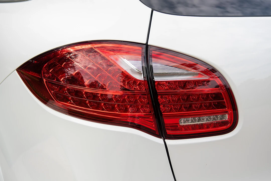 2013 Porsche 958 Cayenne Turbo - Image 16 of 31