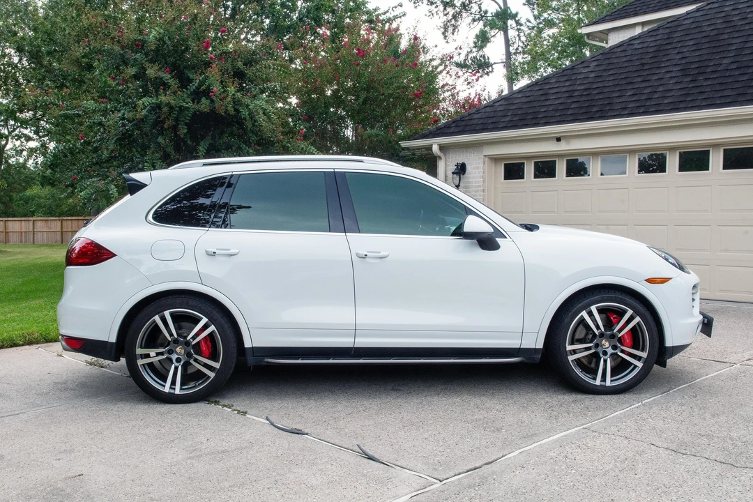 2013 Porsche 958 Cayenne Turbo - Image 11 of 31