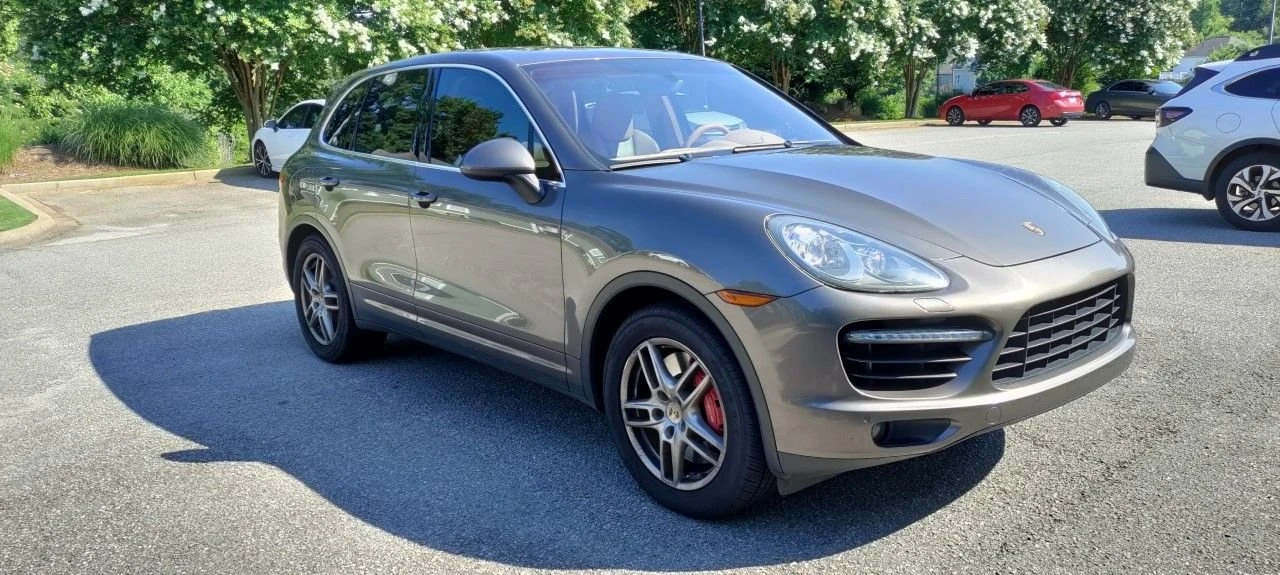 2013 Porsche 958 Cayenne Turbo - Image 2 of 15