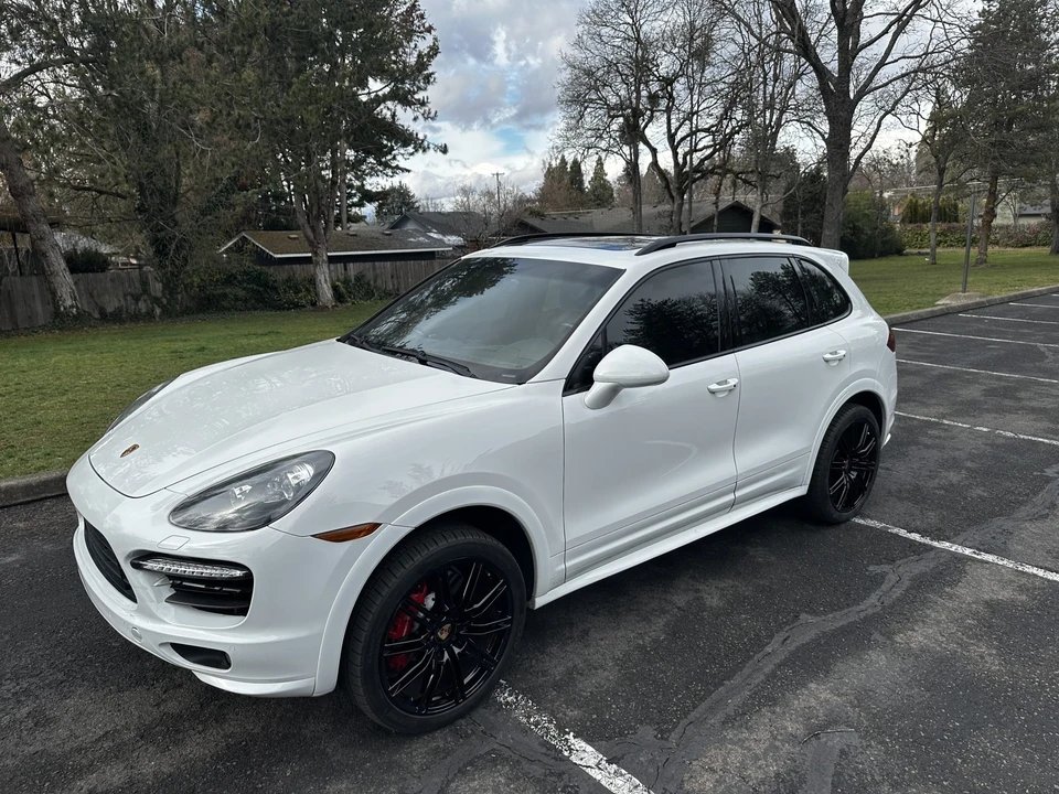 2013 Porsche 958 Cayenne Turbo - Image 4 of 31