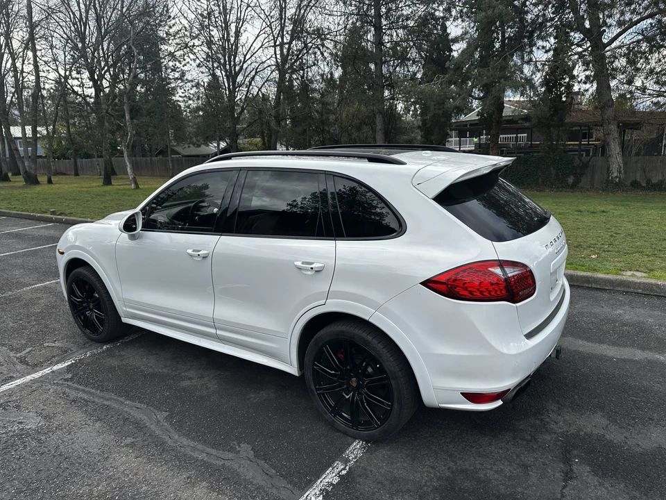 2013 Porsche 958 Cayenne Turbo - Image 13 of 31