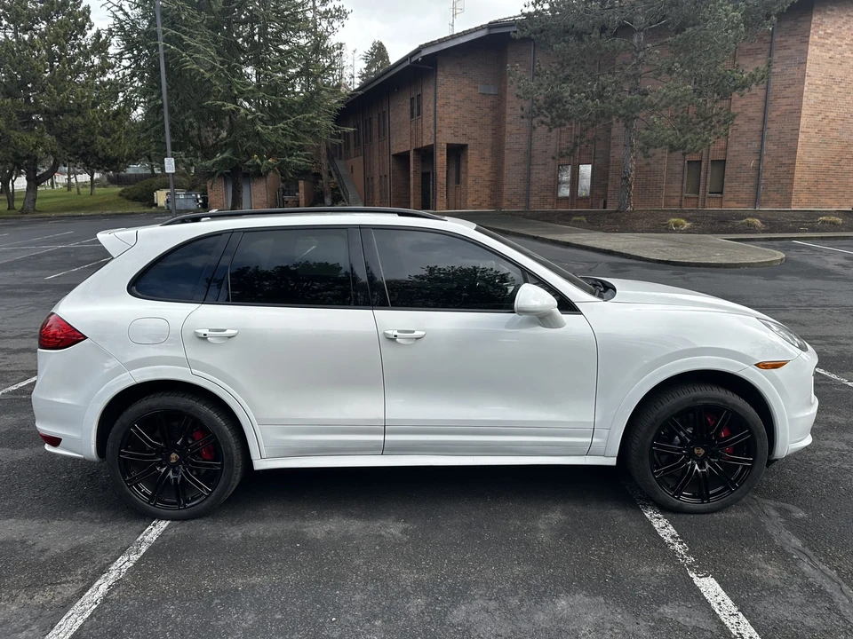 2013 Porsche 958 Cayenne Turbo - Image 25 of 31