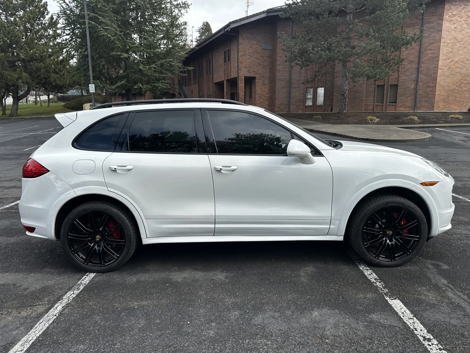 2013 Porsche 958 Cayenne Turbo - Image 27 of 31
