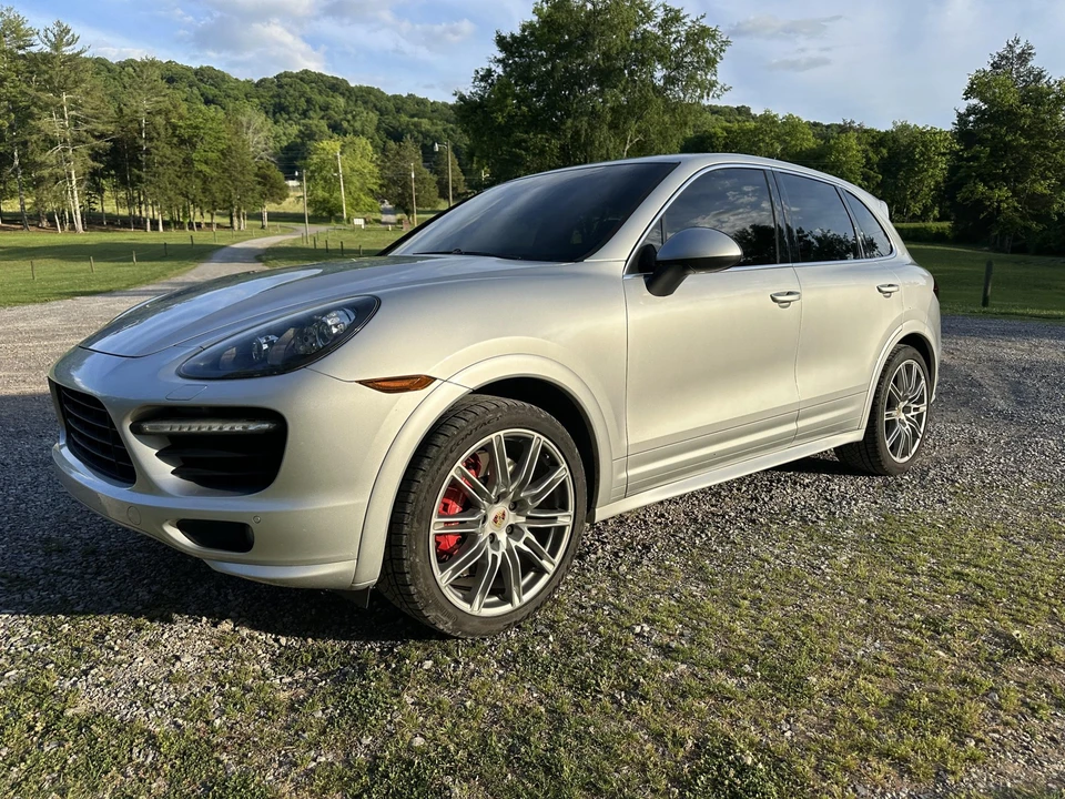 2013 Porsche 958 Cayenne Turbo - Image 9 of 31