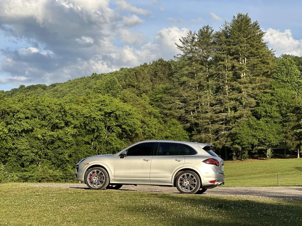 2013 Porsche 958 Cayenne Turbo - Image 10 of 31