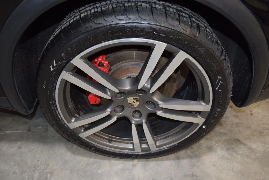 2013 Porsche 958 Cayenne Turbo - Image 12 of 21