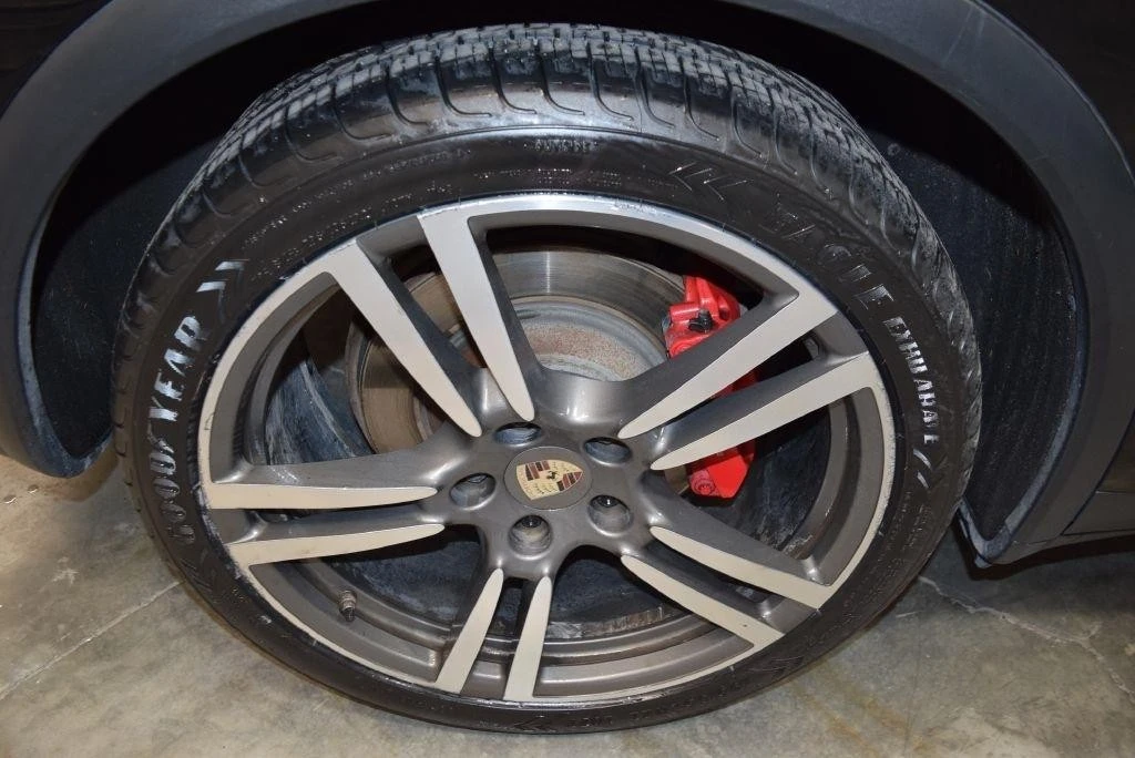 2013 Porsche 958 Cayenne Turbo - Image 11 of 21