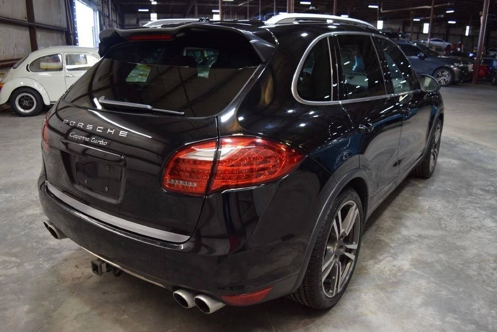 2013 Porsche 958 Cayenne Turbo - Image 8 of 21