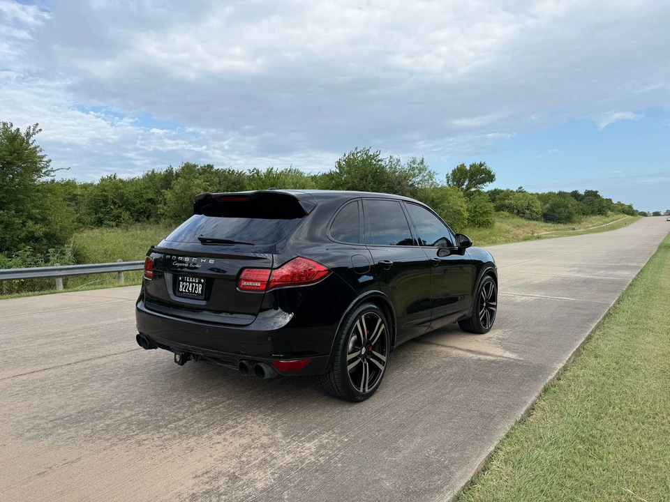 2013 Porsche 958 Cayenne Turbo - Image 3 of 10