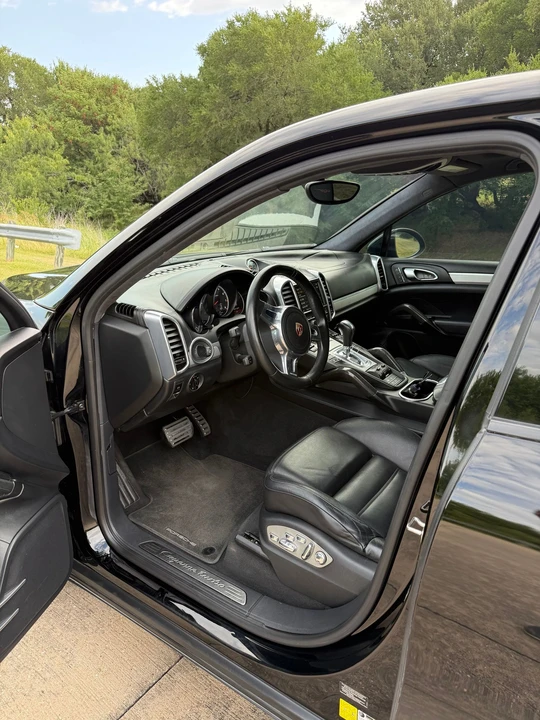 2013 Porsche 958 Cayenne Turbo - Image 10 of 10