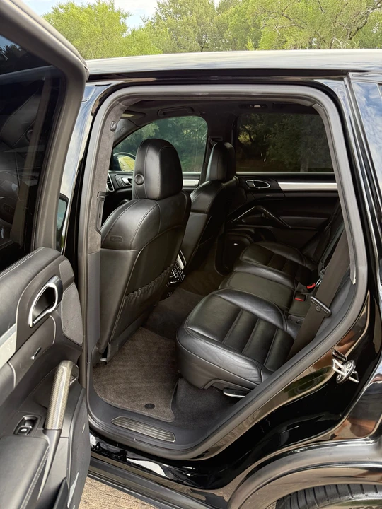 2013 Porsche 958 Cayenne Turbo - Image 9 of 10