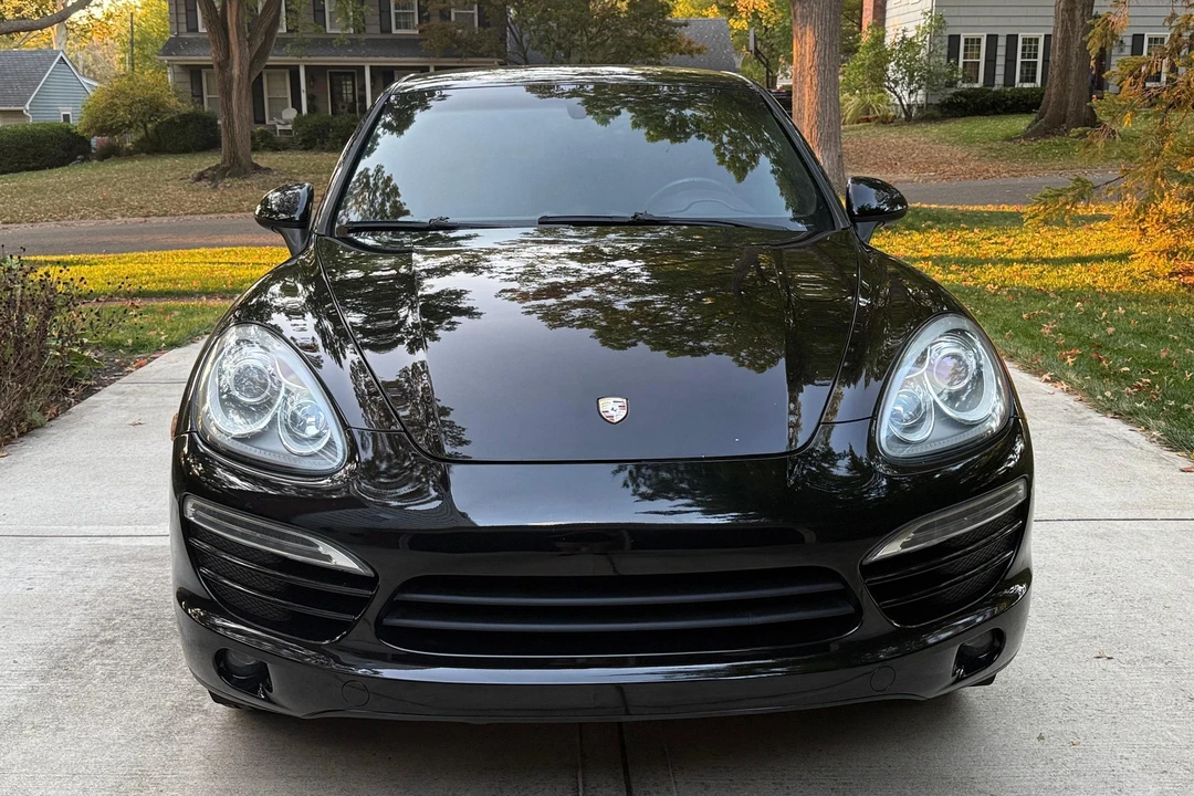 2013 Porsche 958 Cayenne - Image 2 of 31