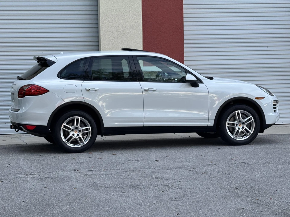 2013 Porsche 958 Cayenne - Image 14 of 31