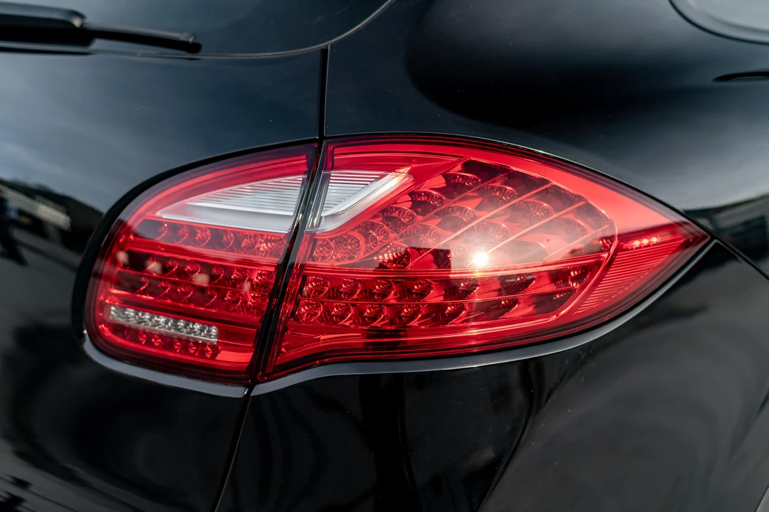 2013 Porsche 958 Cayenne - Image 27 of 31