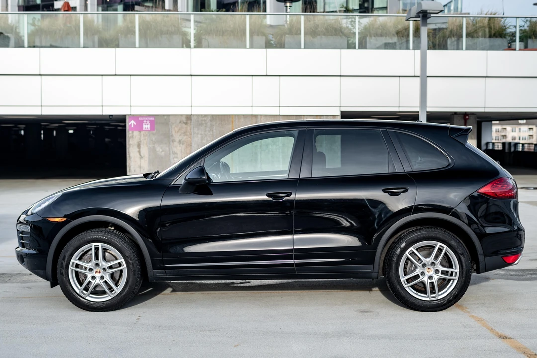 2013 Porsche 958 Cayenne - Image 8 of 31