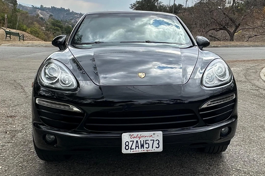 2013 Porsche 958 Cayenne - Image 2 of 31