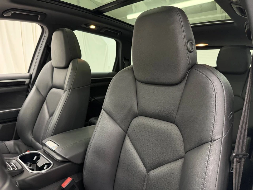 2013 Porsche 958 Cayenne - Image 5 of 5