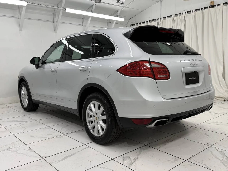 2013 Porsche 958 Cayenne - Image 3 of 5