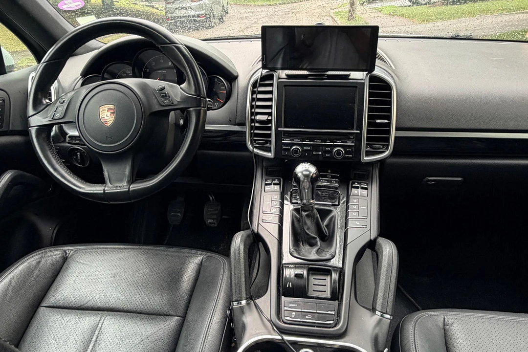 2013 Porsche 958 Cayenne - Image 28 of 31