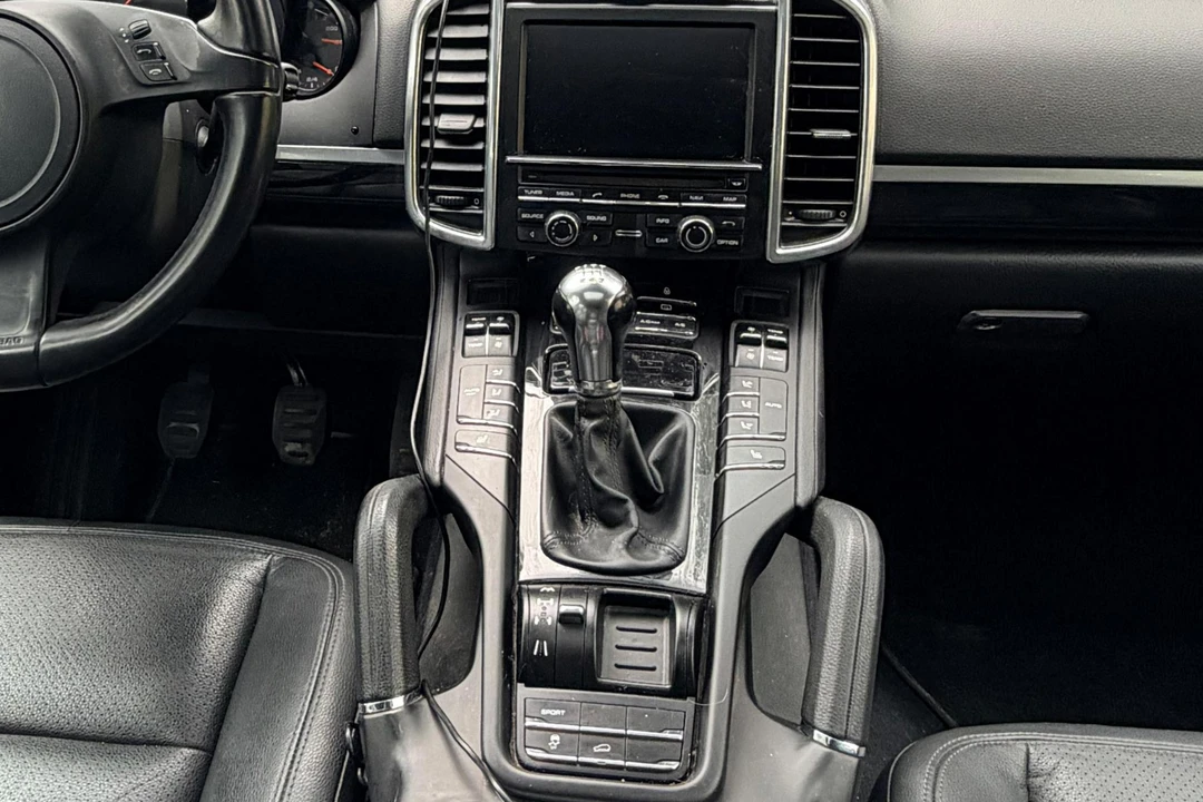 2013 Porsche 958 Cayenne - Image 20 of 31