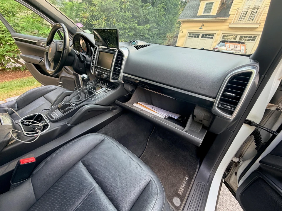 2013 Porsche 958 Cayenne - Image 26 of 31
