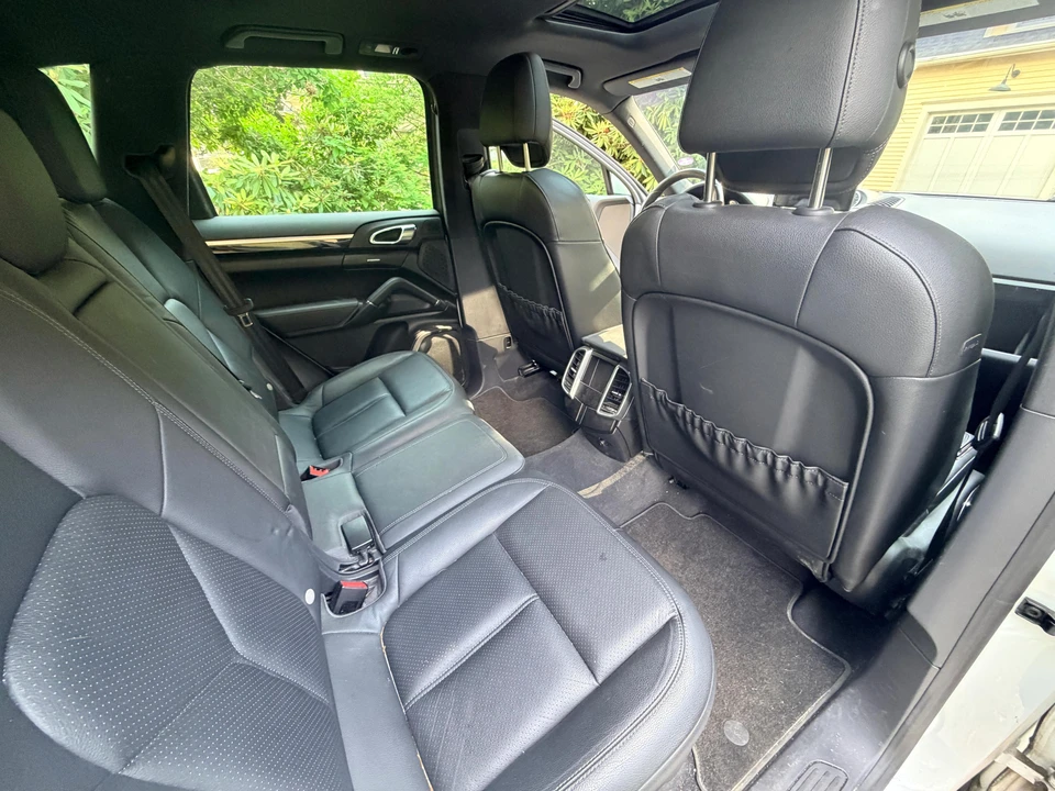 2013 Porsche 958 Cayenne - Image 24 of 31
