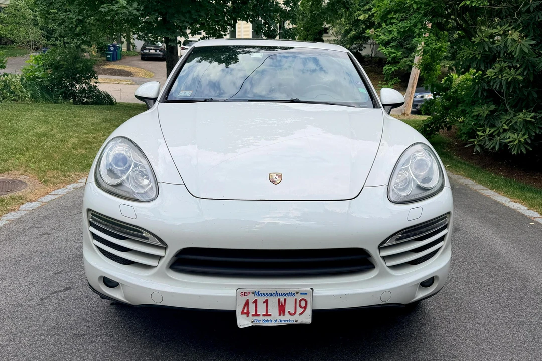 2013 Porsche 958 Cayenne - Image 2 of 31